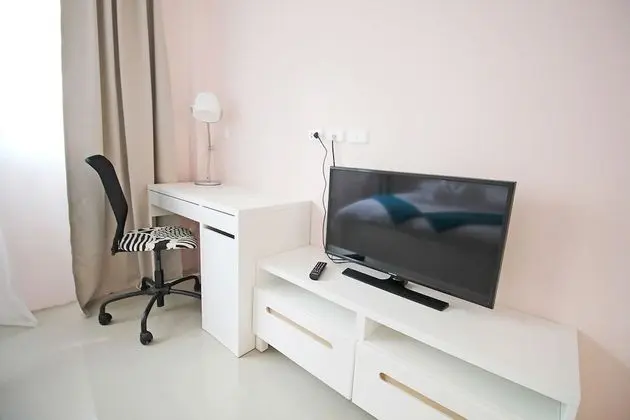 2 Bedrooms Villa
