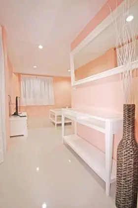 2 Bedrooms Villa
