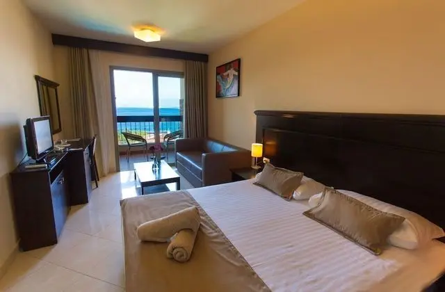 Superior Tek Büyük Yataklı Oda, Balkon, Deniz Manzaralı