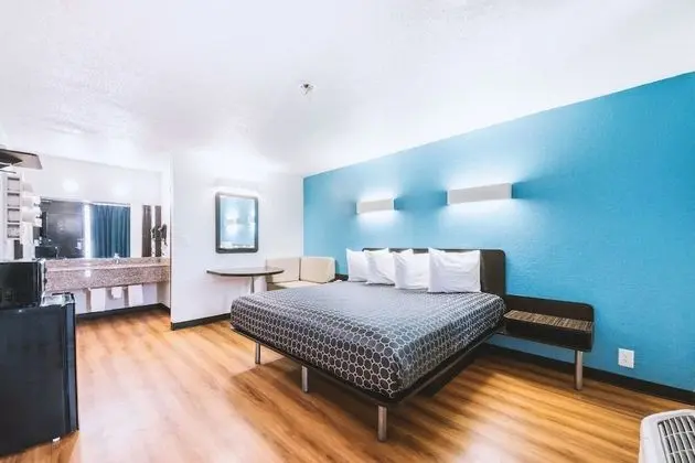 Standard Oda, 1 Büyük (Queen) Boy Yatak, Sigara İçilmez