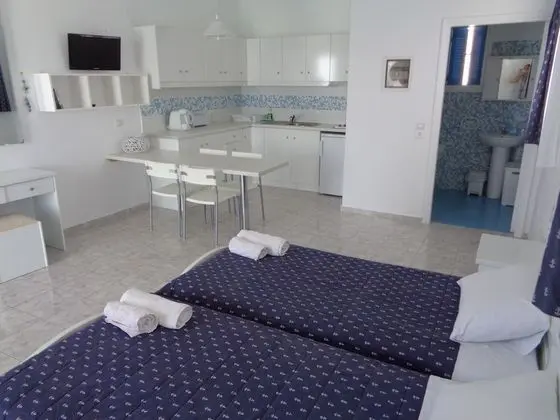 Stüdyo, Deniz Manzaralı (for 3)
