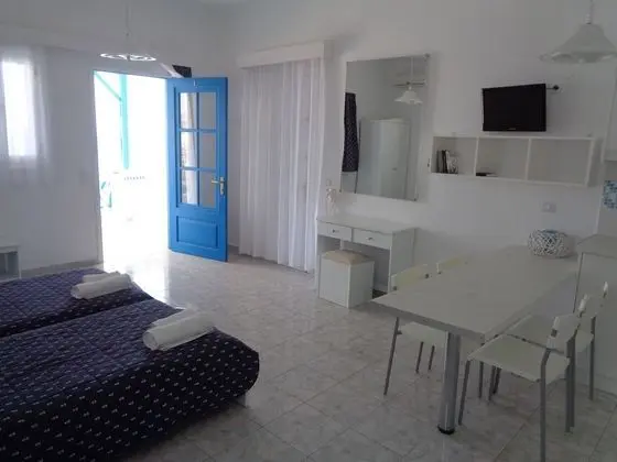 Stüdyo, Deniz Manzaralı (for 3)