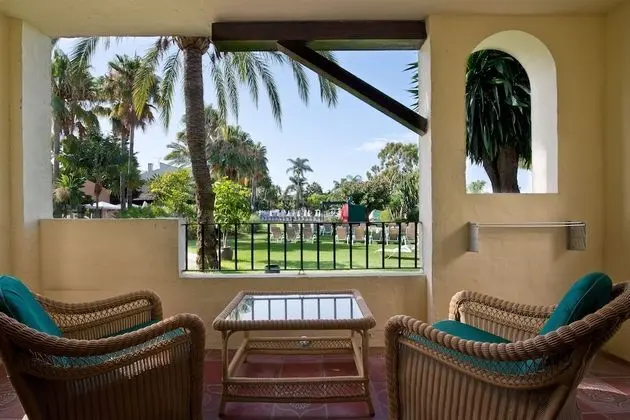 Family Oda, Balkon (3 adults + 1 child)