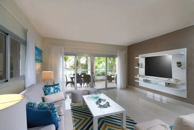 Suit Three Bedrooms