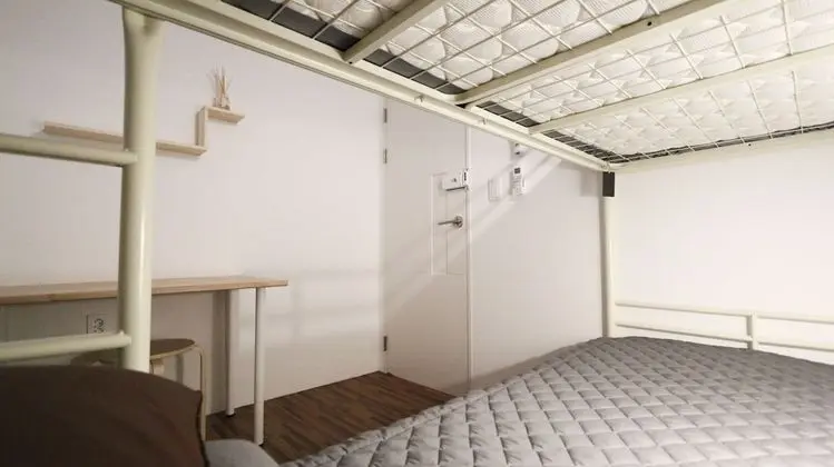 İki Ayrı Yataklı Oda, Sadece kadınlar için (Bunk Bed)