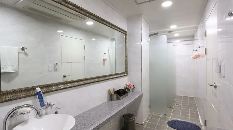 İki Ayrı Yataklı Oda, Sadece kadınlar için (Bunk Bed)