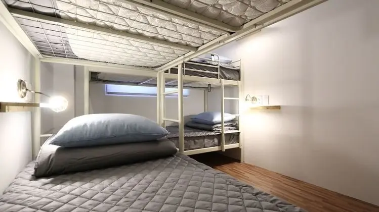 Ortak Ranzalı Oda, Sadece erkekler için (4 persons)