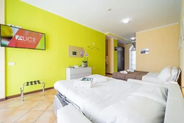 Oda, 1 Çift Kişilik Yatak ve Çekyat (BELLAGIO 1)