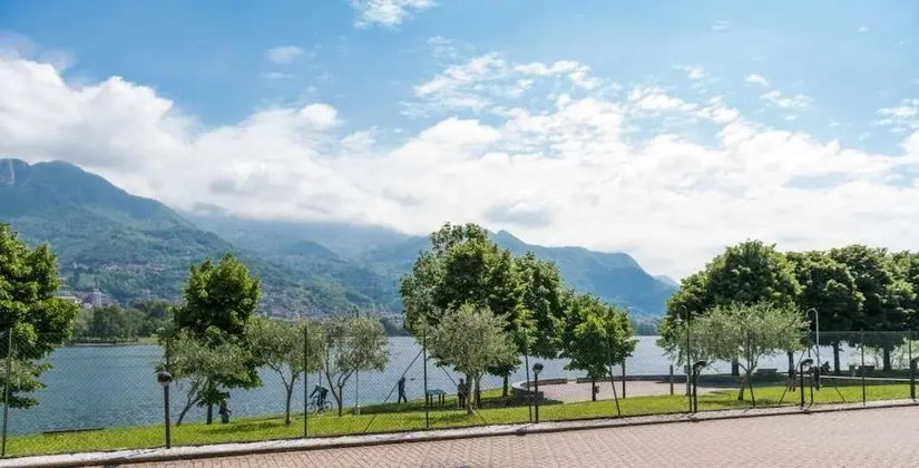 Oda, 1 Çift Kişilik Yatak ve Çekyat (MANDELLO 3)