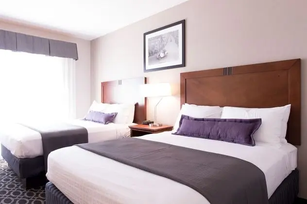 Oda, 2 Büyük (Queen) Boy Yatak, Engellilere Uygun