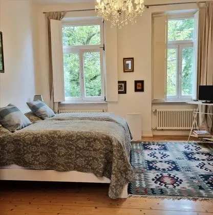 Tek Büyük Yataklı Oda, Ortak Banyo