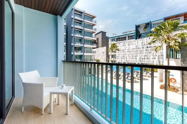 Deluxe Pool View Room With Balcony