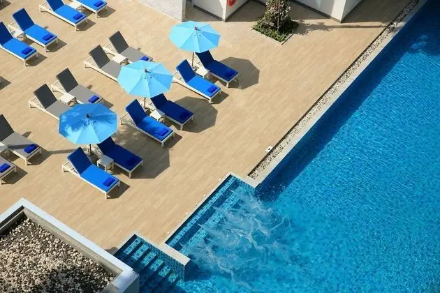 Deluxe Pool View Room With Balcony