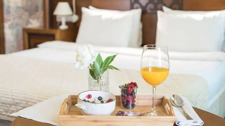 Deluxe Tek Büyük Yataklı Oda