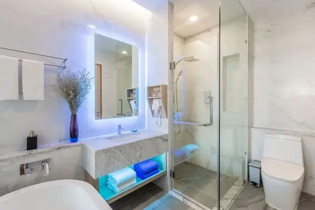 Deluxe Pool Access Room