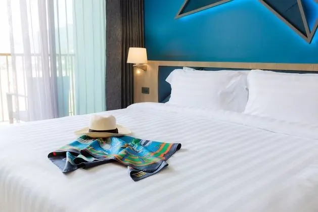 Deluxe Pool View Double Room With Balcony