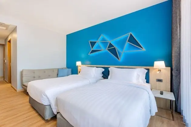 Deluxe Pool View Double Room With Balcony