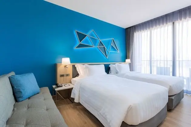 Deluxe Twin Room With Balcony