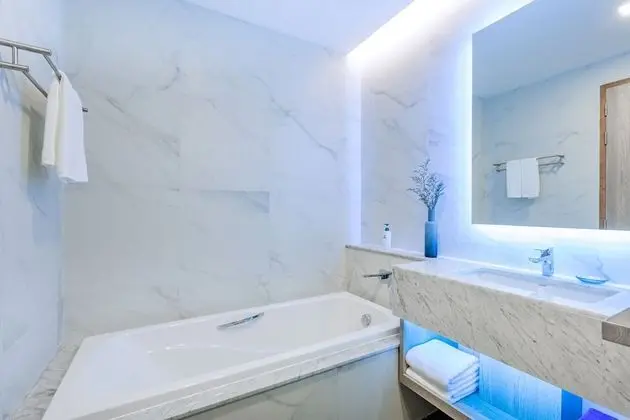 Deluxe Twin Room With Balcony