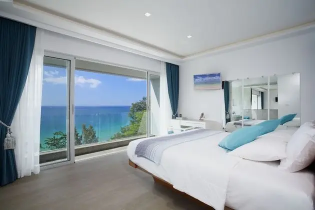 Luxury 5 Bedrooms Private Pool Villa, Sea View