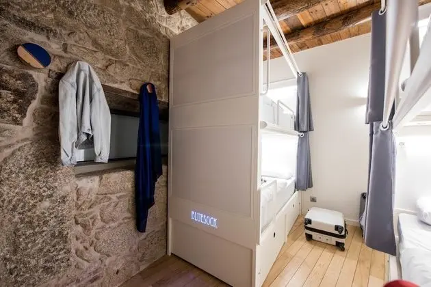 Bed in Shared Bedroom with 4 Beds