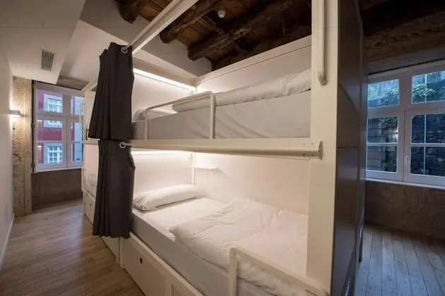 Bed in Shared Bedroom, Women only, with 8 Beds