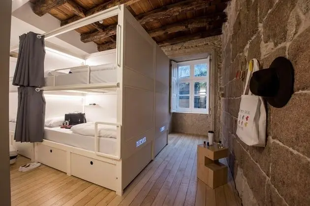 Bed in Shared Bedroom, Women only, with 8 Beds