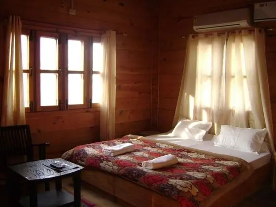 Deluxe Tek Büyük Yataklı Oda, Balkon