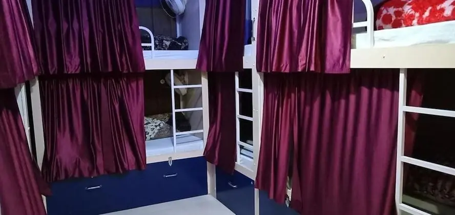 Ortak Ranzalı Oda, Sadece kadınlar için
