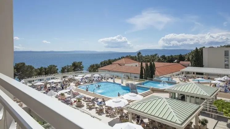 Superior Tek Büyük Yataklı Oda, Balkon, Kısmi Deniz Manzaralı