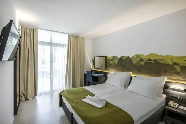 Tek Kişilik Oda, Balkon, Kısmi Deniz Manzaralı
