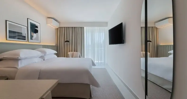Standard Tek Büyük veya İki Ayrı Yataklı Oda, Balkon, Denize Bakan