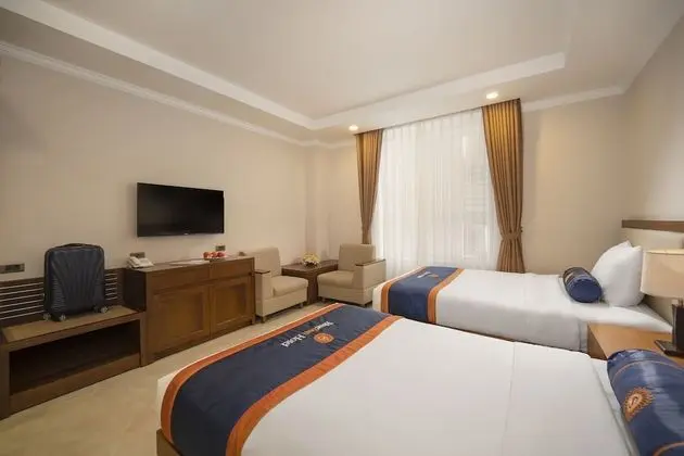 Deluxe Üç Kişilik Oda (Deluxe)