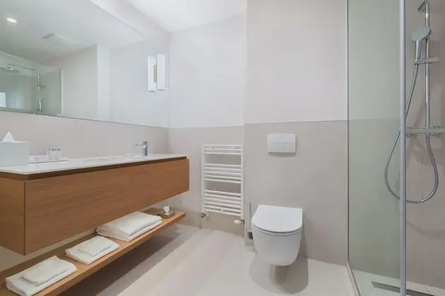Superior Oda, 2 Yatak Odası, Balkon, Kısmi Deniz Manzaralı