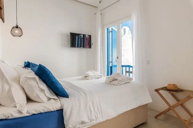 Junior Süit (street view)