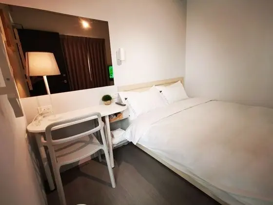 Tek Büyük Yataklı Oda, Ortak Banyo