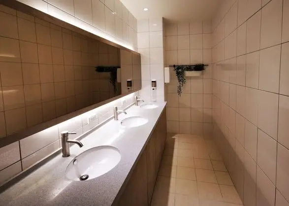 Tek Kişilik Oda, Ortak Banyo