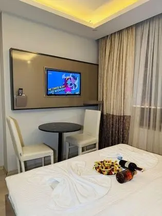 Standard Tek Büyük Yataklı Oda