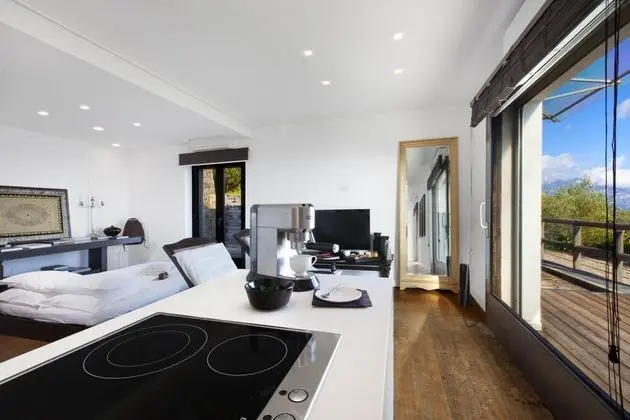 Villa, Sigara İçilebilir