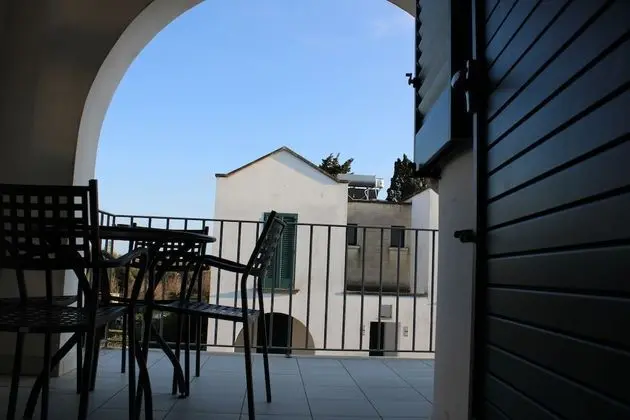Standard Apart Daire, Kule