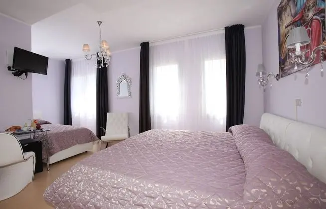 Superior Tek Büyük Yataklı Oda