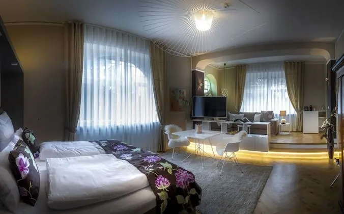 Tek Büyük Yataklı Oda, Teras