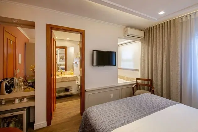 Junior Tek Büyük Yataklı Oda