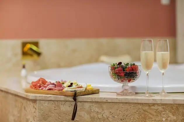 Premium Tek Büyük Yataklı Oda