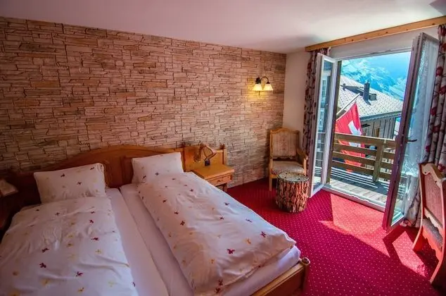 Classic Tek Büyük Yataklı Oda