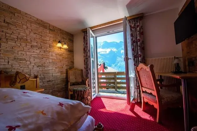 Classic Tek Büyük Yataklı Oda