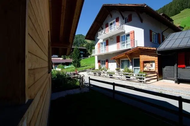 Classic Tek Büyük Yataklı Oda