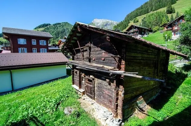 Classic Tek Büyük Yataklı Oda