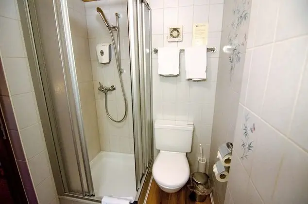 Economy Tek Büyük Yataklı Oda