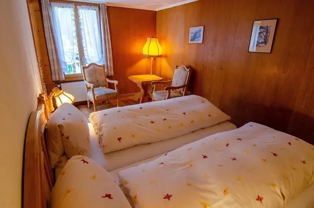 Family Tek Büyük Yataklı Oda